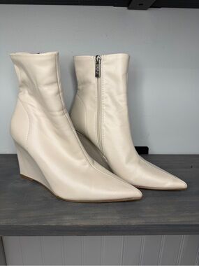 Steve Madden Cream Wedge Ankle Boots - Sleek Pointed Toe